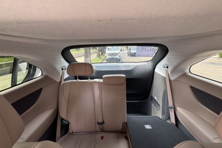 Used XPeng X9 2025 740 Ultra-Long Range Max
