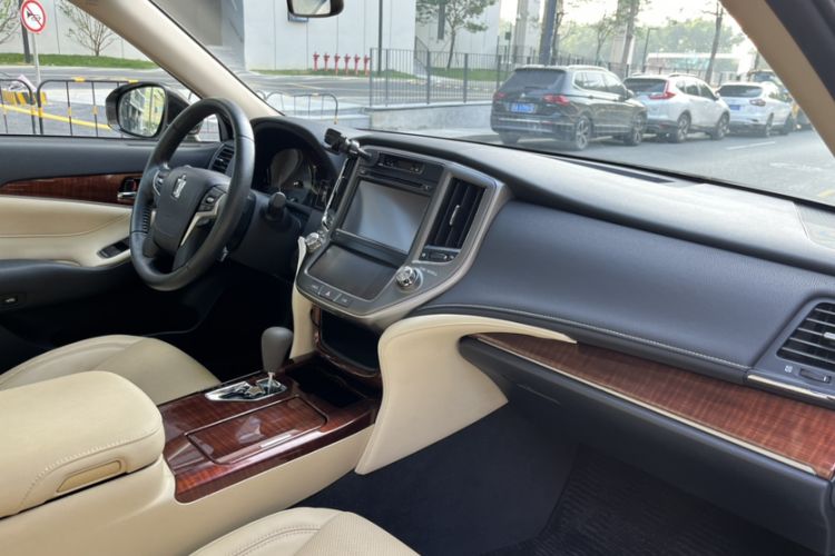 Used Toyota Crown 2015 2.0T Fashion Edition