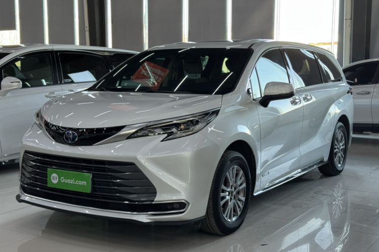 Used Toyota SIENNA 2021 2.5L Hybrid Premium Edition