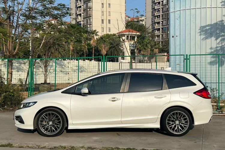 Used Honda Jade 2020 1.8L automatic Comfort version
