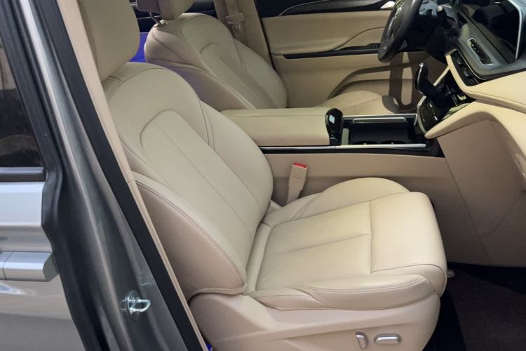 Used Buick GL8 2023 ES Lu Zun Deluxe Model
