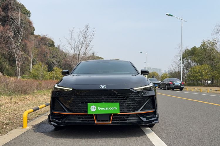 Used CHANGAN UNI-V 2023 1.5T Sport Edition
