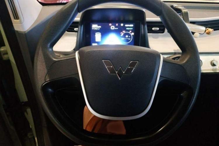 Used Wuling Hongguang MINIEV 2022 Macaron Premium Model – Lithium Iron Phosphate