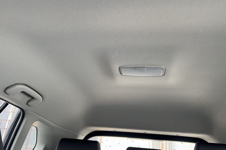 Used Toyota Corolla Cross 2023 Dual-Motor 2.0L Pioneer Edition Headliner