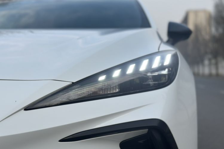 Used MG 4 EV 2023 415 km Range Sea-Faring Champion Edition