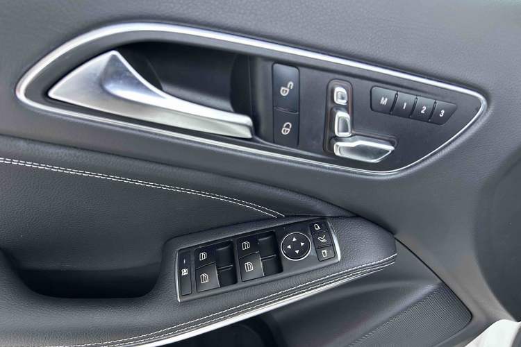 Used Mercedes-Benz GLA 2018 GLA 220 4MATIC Sport Edition Interior 7