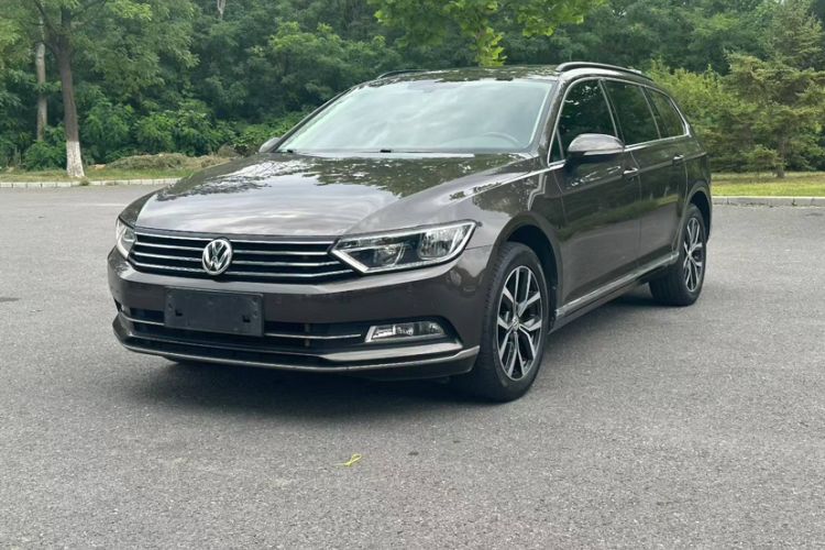 Used Volkswagen Variant 2018 380TSI Two-Wheel Drive Comfort Edition