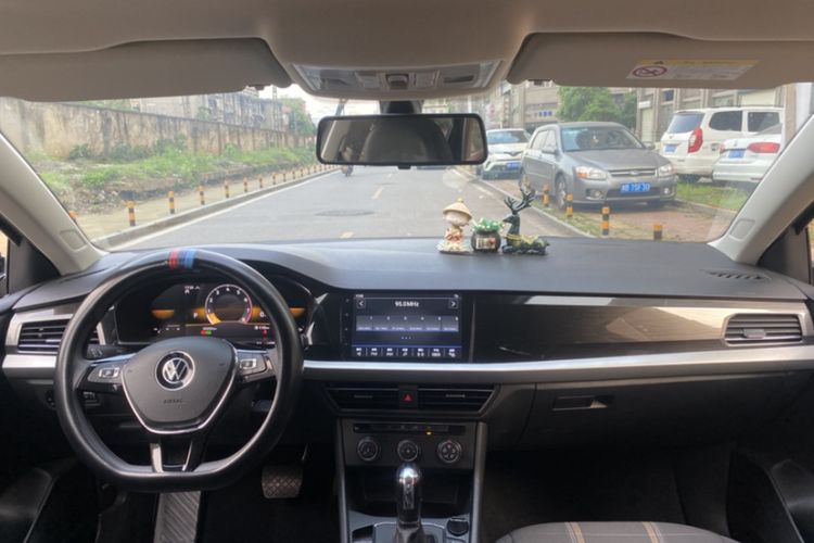 Used Volkswagen Lavida 2021 280TSI DSG Comfort Edition Interior 1