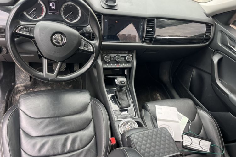 Used Skoda Kodiaq 2018 TSI330 5-Seater Two-Wheel-Drive Luxury Enjoyment Edition Interior 3