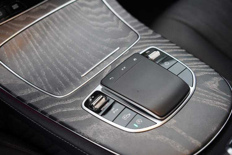 Used Mercedes-Benz CLS 2021 CLS 300 Luxury Model Interior 1