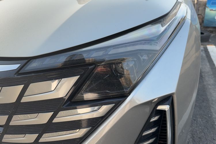 Used Changan UNI-Z New Energy 2024 Blue Whale Smart Electric iDD 125km Excellence Model
