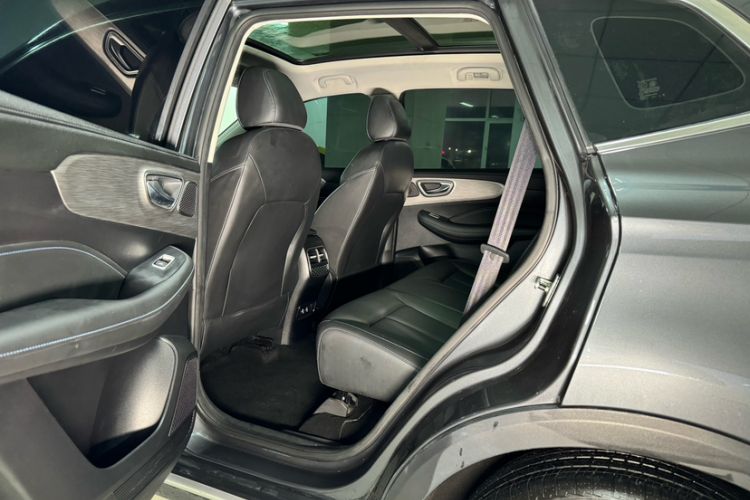 Used Roewe RX5 2023 PLUS 330TGI Automatic Trendsetting Smart Edition