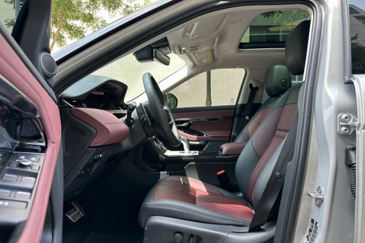 Used Land Rover Range Rover Evoque New Energy 2022 Aurora L P300e Plug-in Hybrid Electric Version