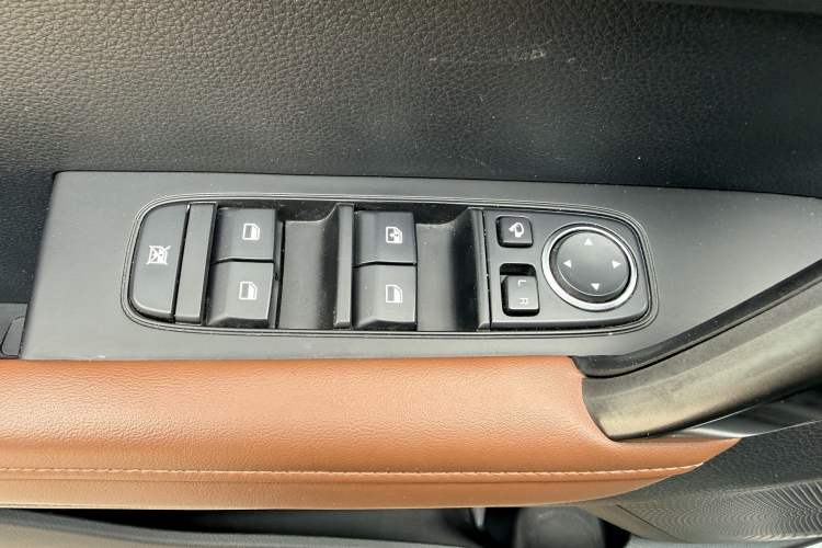 Used Kia Sportage R 2021 Ace 2.0L Splendid Edition
