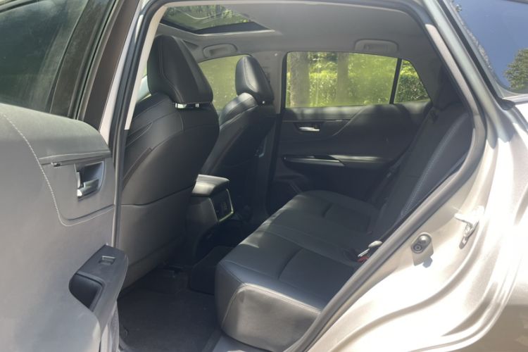 Used Toyota Venza 2022 2.0L CVT Two-Wheel Drive Luxury Edition