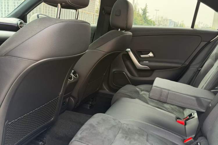 Used Mercedes-Benz A-Class 2021 A 200 L Sport Sedan Fashion Model
