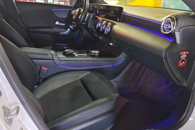 Used Mercedes-Benz A-Class 2021 A 200 L Sport Sedan Fashion Model
