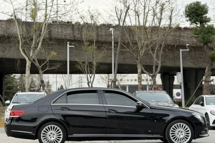 Used Mercedes-Benz E-Class 2015 Facelift E 200 L