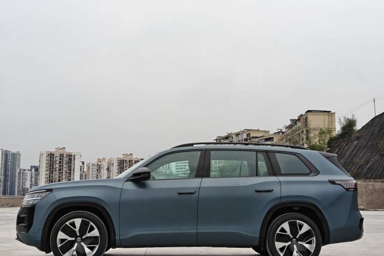 Used Volkswagen Teramont 2025 Tiguan Pro 450TSI 4Motion Crosswind Edition
