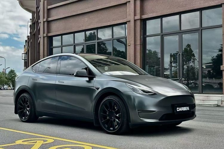 Used Tesla Model Y 2021 Long-Range All-Wheel-Drive Version 3D7