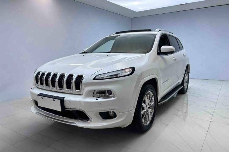Used Jeep Cherokee 2017 2.4L Superior Edition