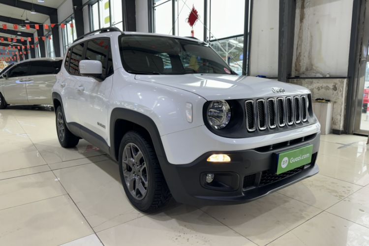 Used Jeep Renegade 2018 Connected Large Screen Version 180TS Automatic Kinetic Edition+ Exterior 6