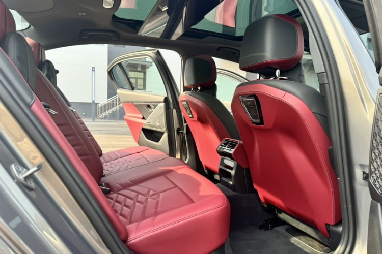 Used BMW i5 2024 eDrive 35L Prestige Luxury Package
