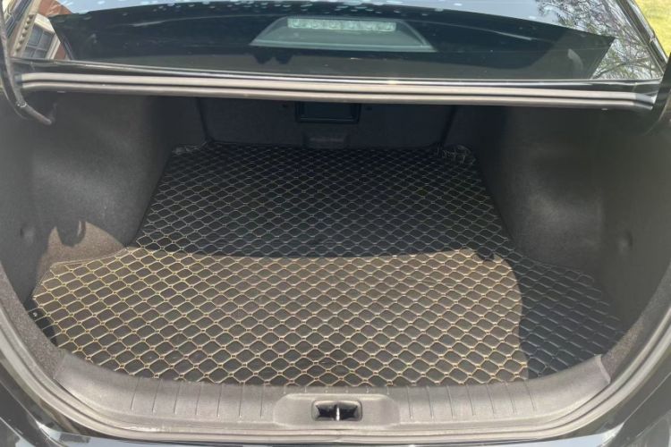 Used Nissan Teana 2019 2.0L XL Comfort Edition Interior 6