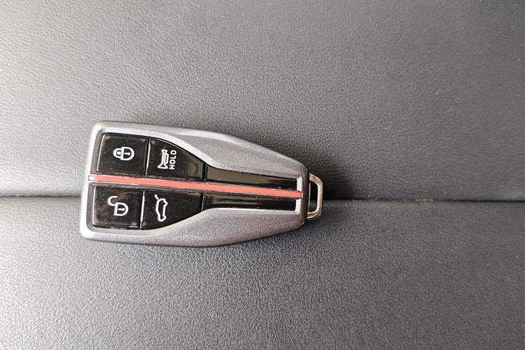 Used Hongqi HS7 2022 2.0T DCT Two-Wheel Drive Smart Connect Flagship Edition Five Seats