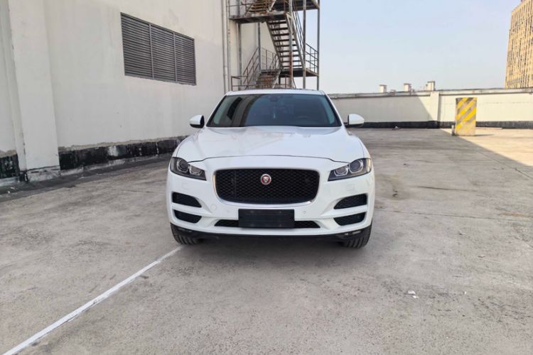 Used Jaguar F-PACE 2016 2.0T Two-Wheel Drive Urban Luxury Edition