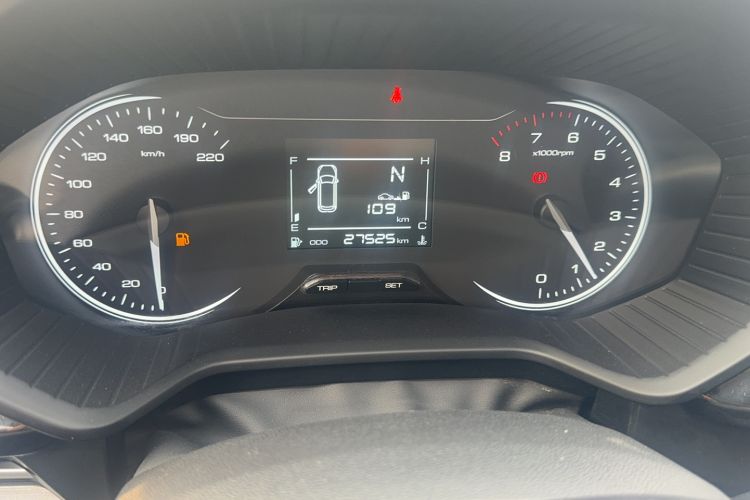 Used Wuling Jiachen 2022 1.5L Manual Enjoyment Elite Model
