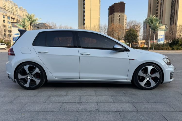 Used Volkswagen Golf GTI 2016 2.0 TSI GTI