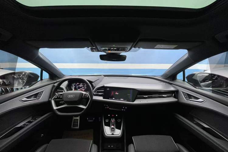 Used Audi Q5 e-tron 2022 40 e-tron Starlight Edition Mech Kit
