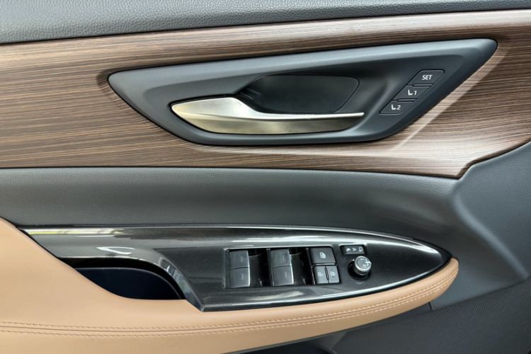 Used Toyota Crown 2024 2.5L Ultimate Edition