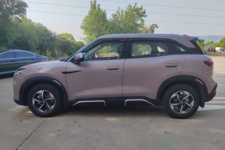 Used BYD Yuan UP 2024 401KM Beyond Edition Exterior 2