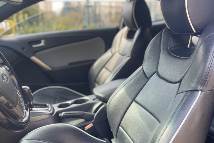 Used Hyundai Genesis Coupe 2012 2.0T Automatic Luxury Edition
