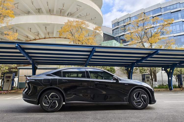 Used Deepal L07 2025 530 Ultra Qiankun Intelligent Driving ADS SE Pure Electric Version
