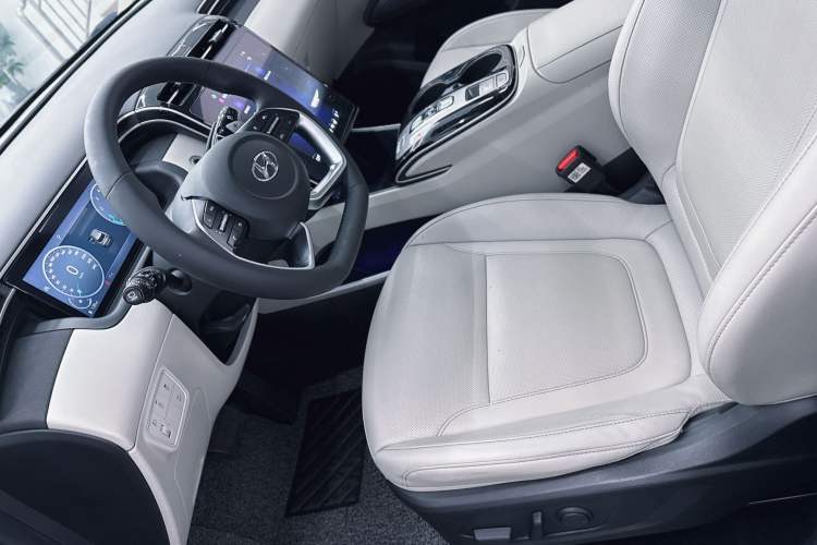 Used Hyundai Tucson 2021 Tucson L 1.5T DCT Luxury Prestige Edition Interior 4