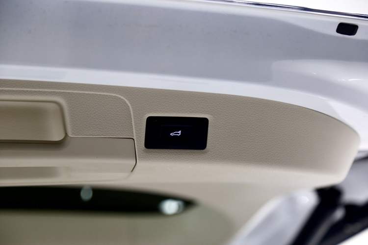 Used VOYAH Dream 2024 PHEV Ultra-Long Range Flagship Edition
