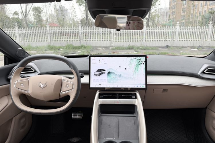 Used ARCFOX Alpha S5 2024 560MAX 185kW Audio And AC Panel