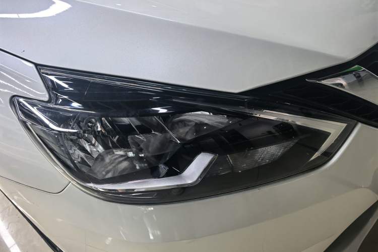 Used Nissan Sylphy 2022 Classic 1.6XL CVT Luxury Edition Exterior 4