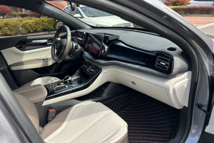 Used BYD Qin PLUS 2024 HONOR Edition DM-i 55KM Leading Model
