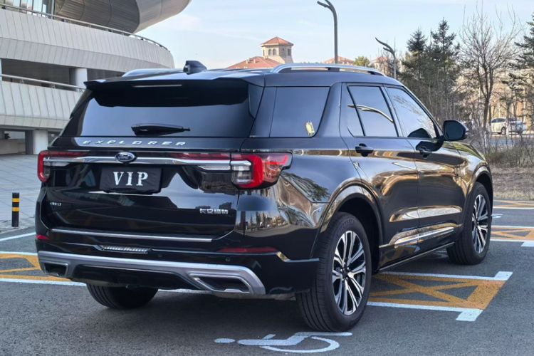 Used Ford Explorer 2024 2.3T EcoBoost Four-Wheel Drive Titanium Edition 6 Seats