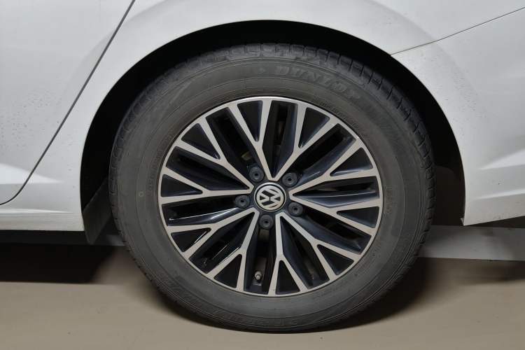 Used Volkswagen Sagitar 2020 200TSI DSG Comfort Version China VI Standard Exterior 3