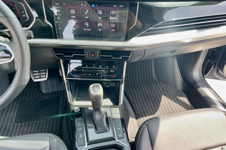 Used Volkswagen Passat 2024 380TSI Starry Luxury Edition