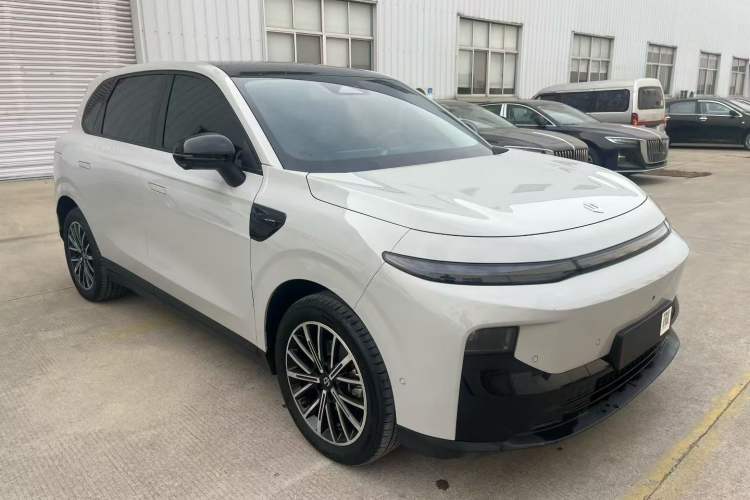 Used Leapmotor B10 2025 510 Joyful Edition Exterior 3