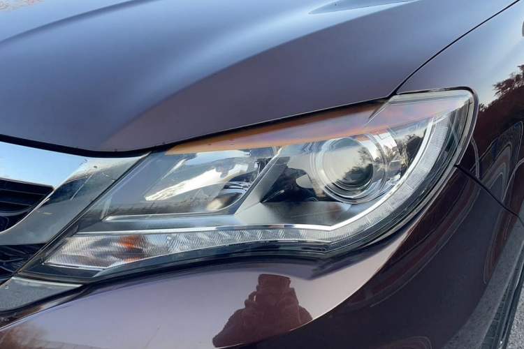 Used BYD S7 2016 2.0T Automatic Prestige Plus Left Front Headlight