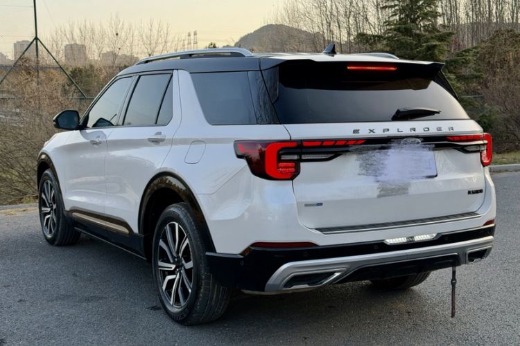 Used Ford Explorer 2023 EcoBoost 285 Four-Wheel Drive Red Gold Edition 6 Seats
