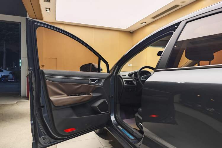 Used Geely Auto Emgrand GS 2017 Sport Edition 1.3T Automatic Smart Connectivity Model Exterior 1