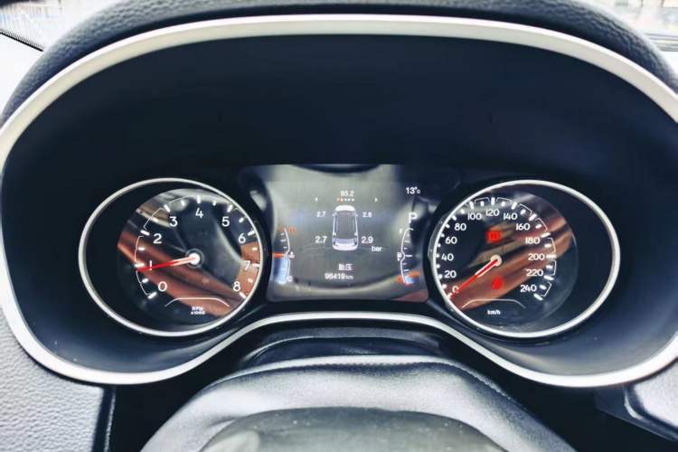 Used Jeep Compass 2017 200T Automatic Family Edition
